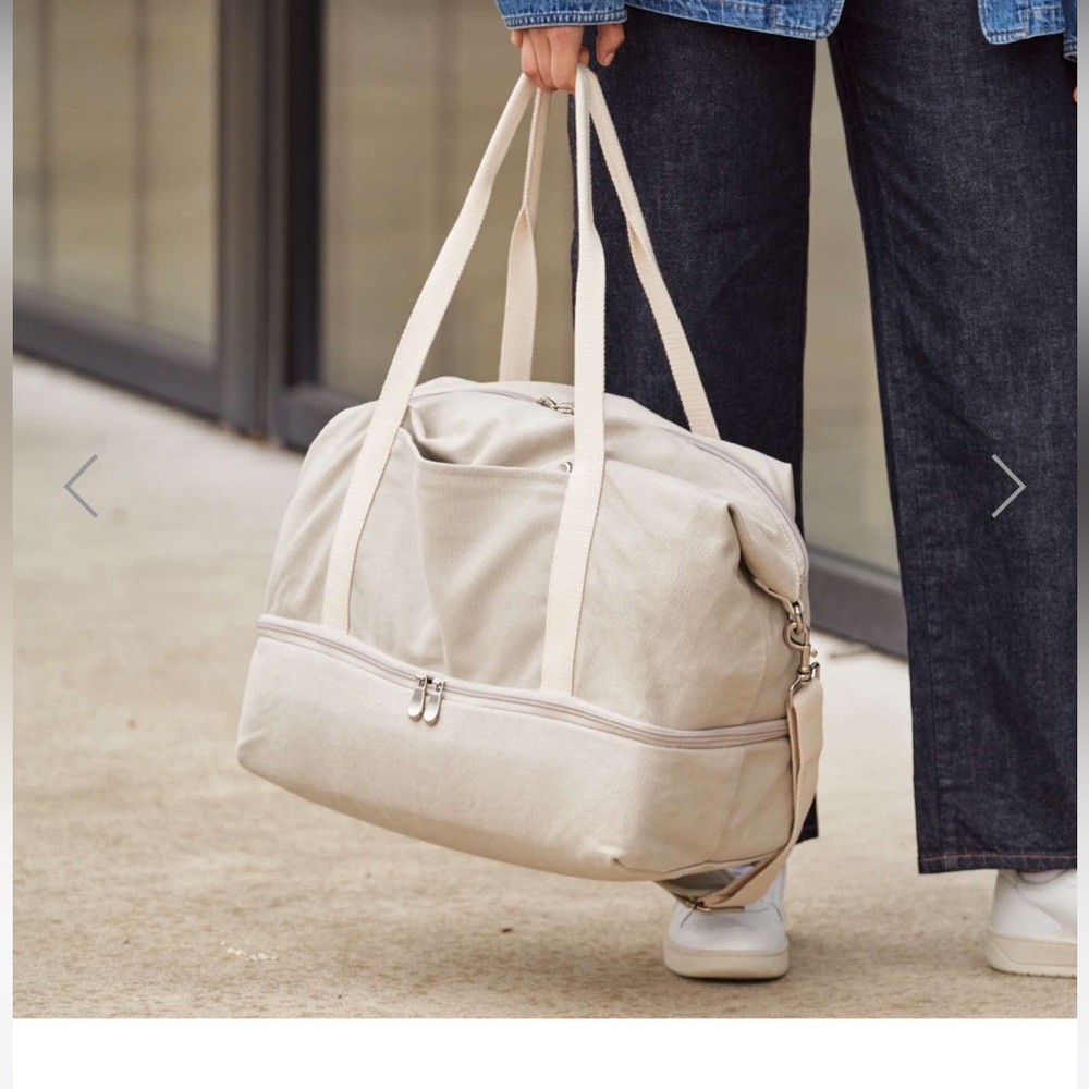 Lo and Sons Catalina Deluxe Weekender Bag
